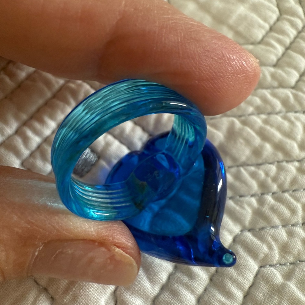 Blue Murano glass-artist Made, vintage Heart-Shaped Ring- big and bold! - Picture 5 of 8